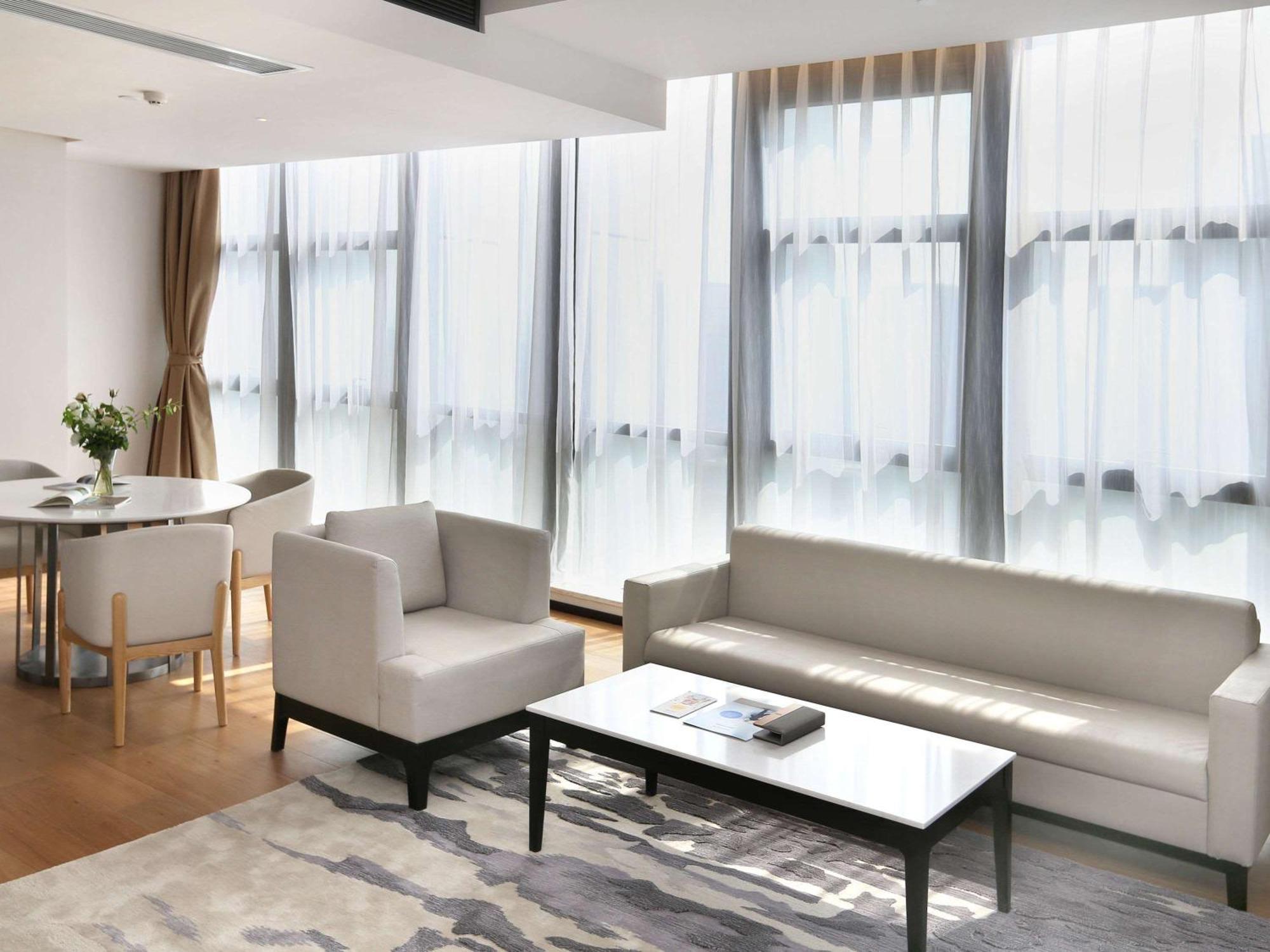 Novotel Deqing Luaran gambar