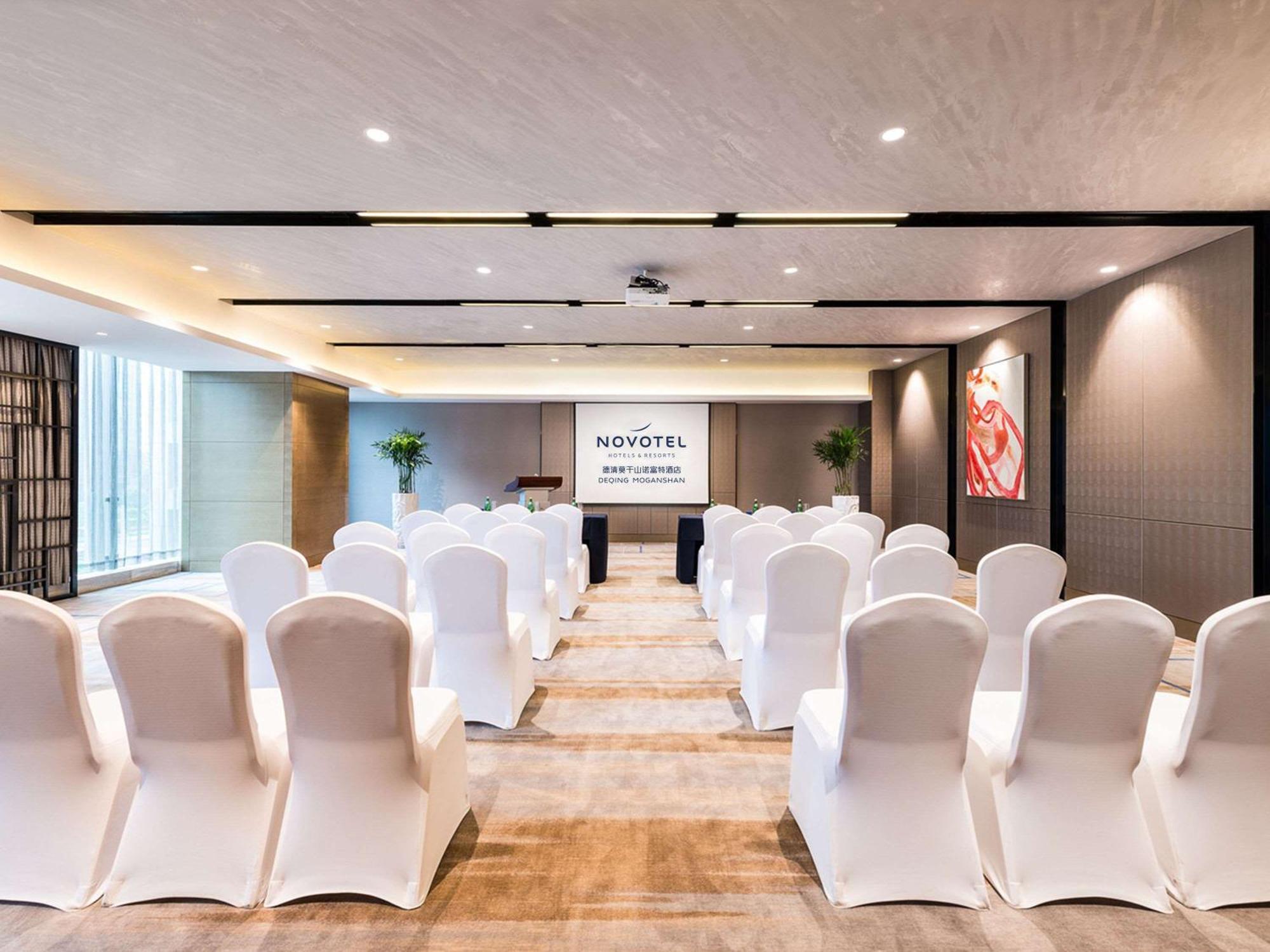 Novotel Deqing Luaran gambar