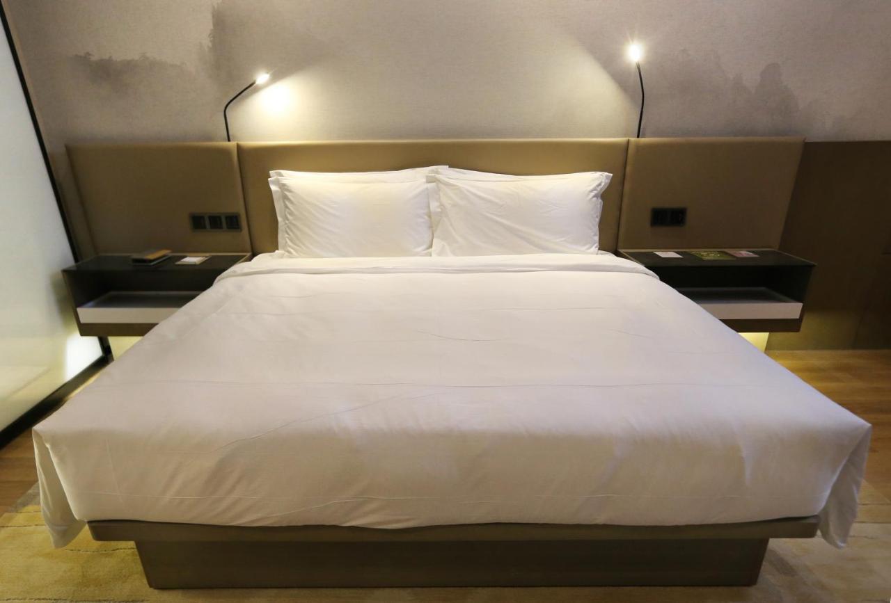 Novotel Deqing Luaran gambar